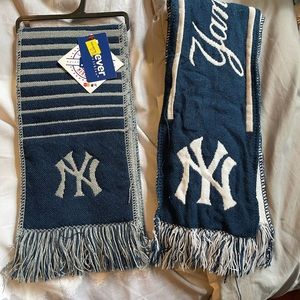 NY Yankees scarves